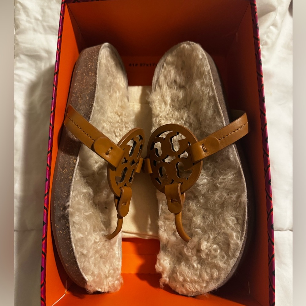 BNIB Tory Burch Miller Cloud Shearling